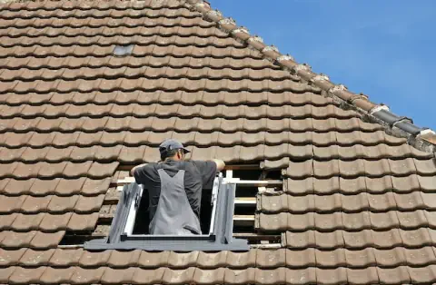 Pose de velux - La Roche-Maurice